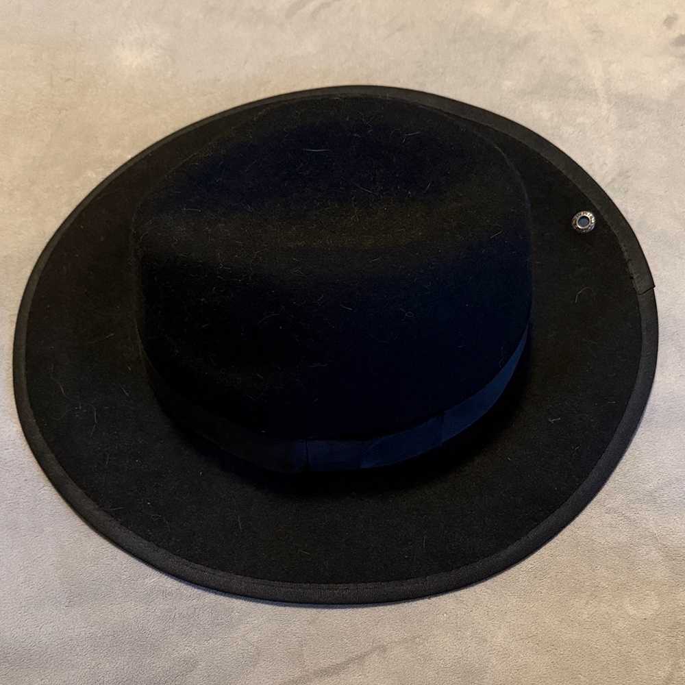 Peter Grimm black wool felt hat